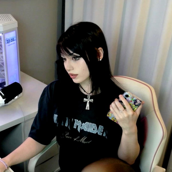 xoreniiiiii instagram image archive image