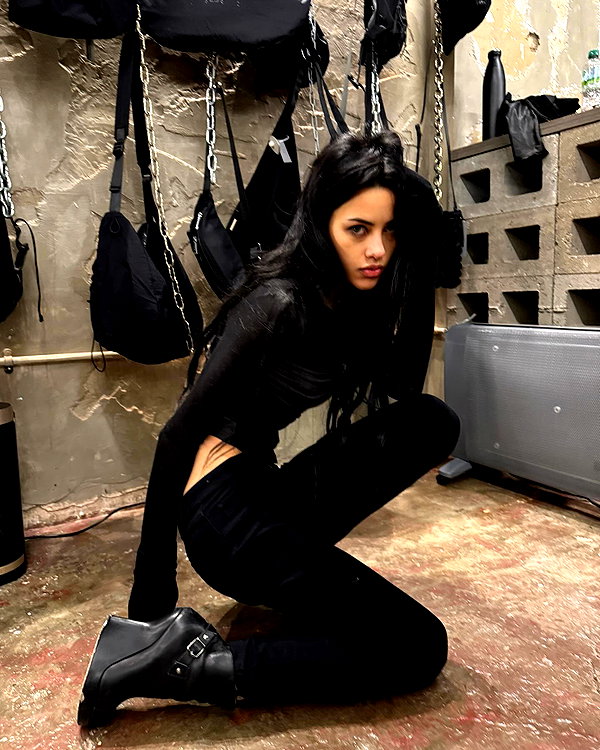 leonanaomii instagram image archive image