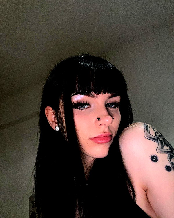 alice_hez instagram image archive image