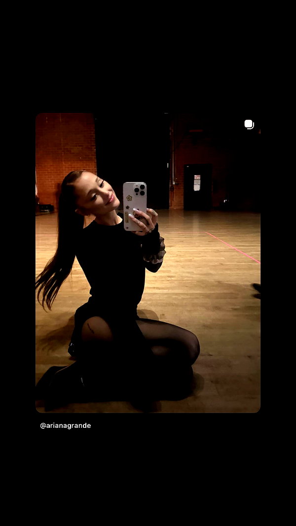arianagrande instagram image archive image