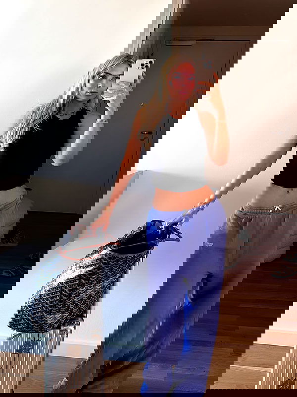 alexis.blond alexis.blond archive image