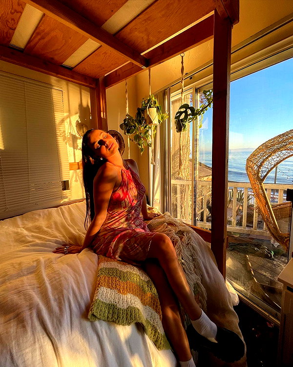 sydneygottlieb instagram image archive image
