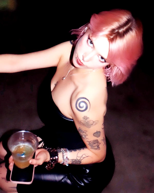 haileylayfield instagram image archive image