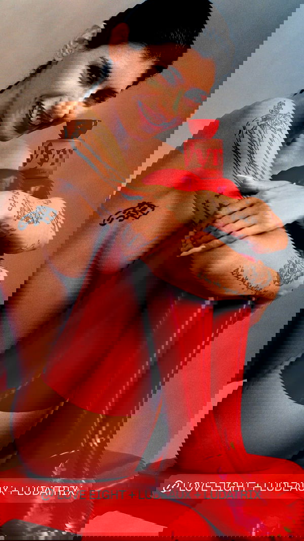 miakhalifa miakhalifa archive image