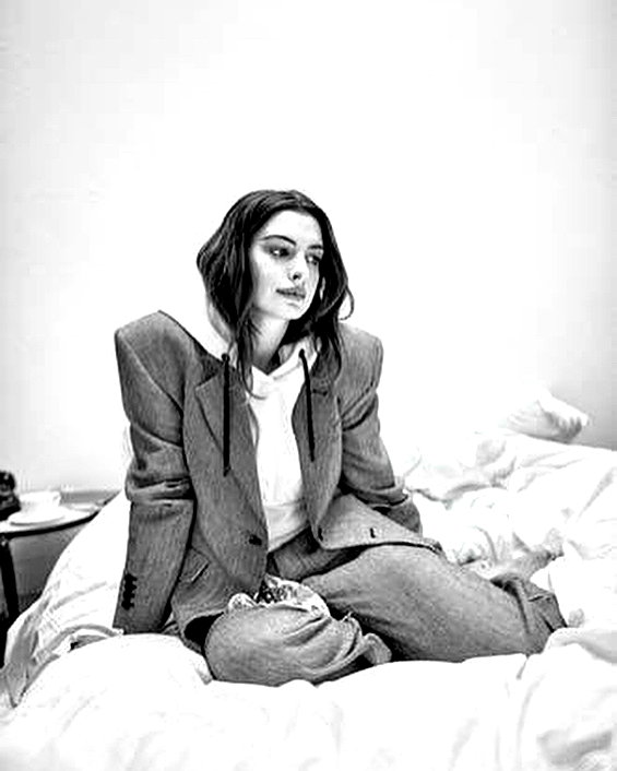 annehathaway instagram image archive image
