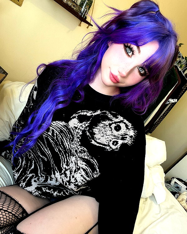 danielle.mercedie instagram image archive image