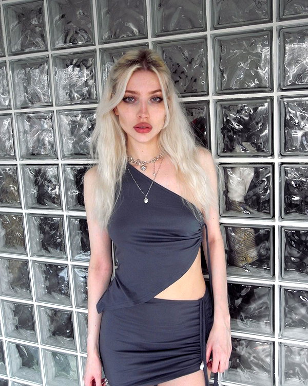 anya4everr instagram image archive image