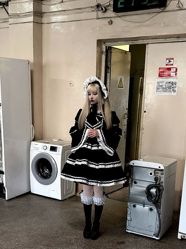 alina_thedoll instagram image archive image