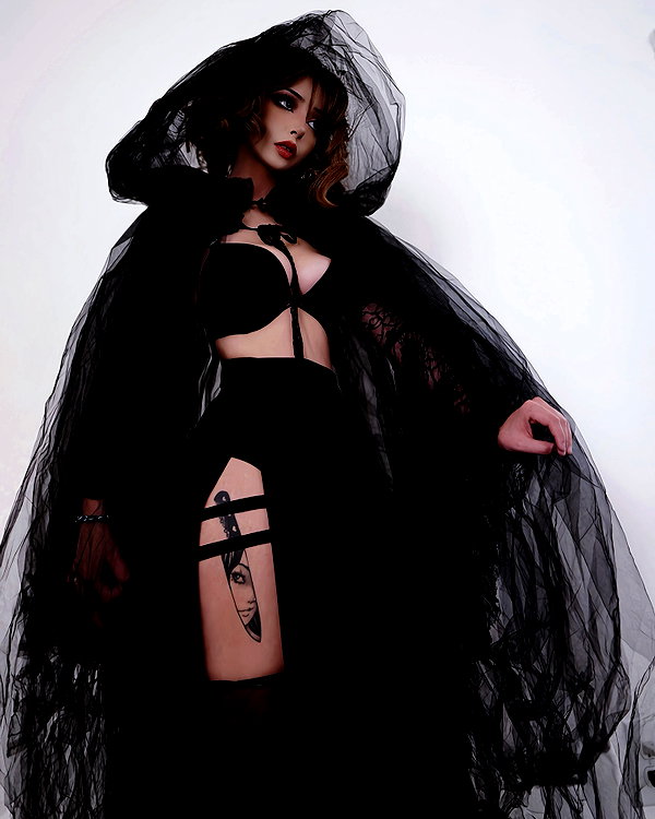 ellaexplicit_ instagram image archive image