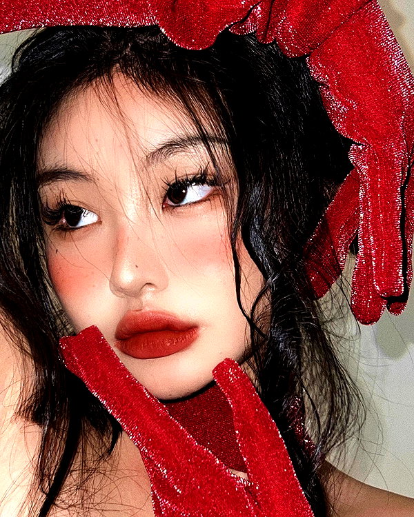 ll.lu1s instagram image archive image