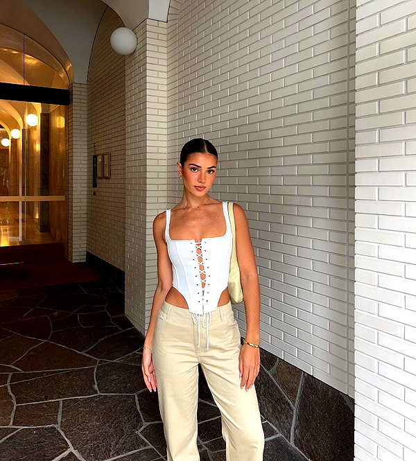 dekota_thompson instagram image archive image