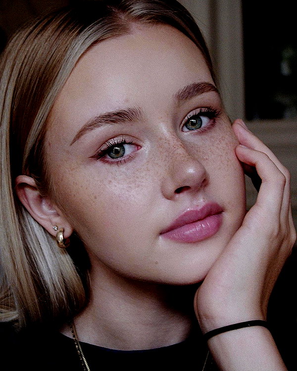 lilih instagram image archive image
