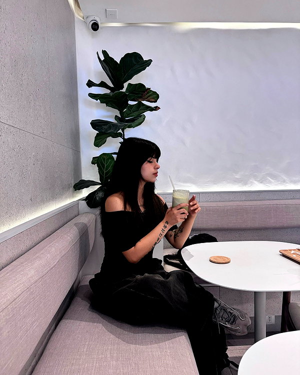 connie.01j instagram image archive image