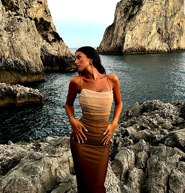 zoeliss instagram image archive image