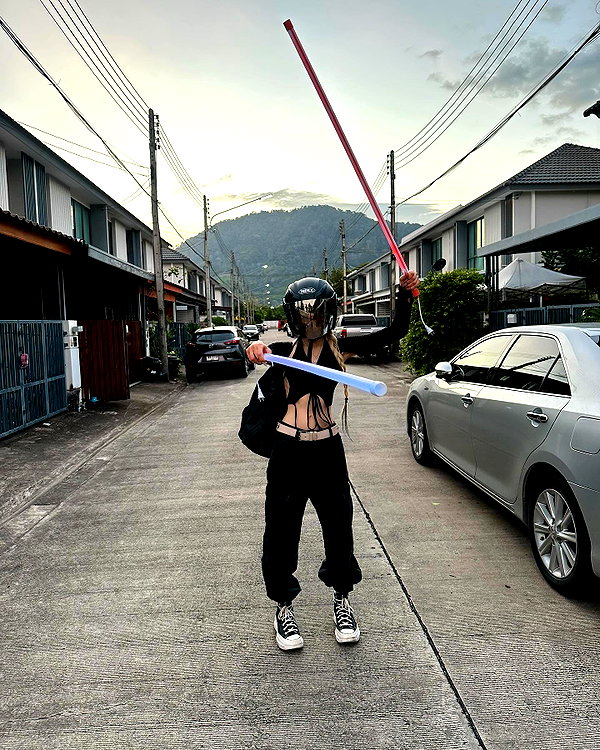 vik4au instagram image archive image