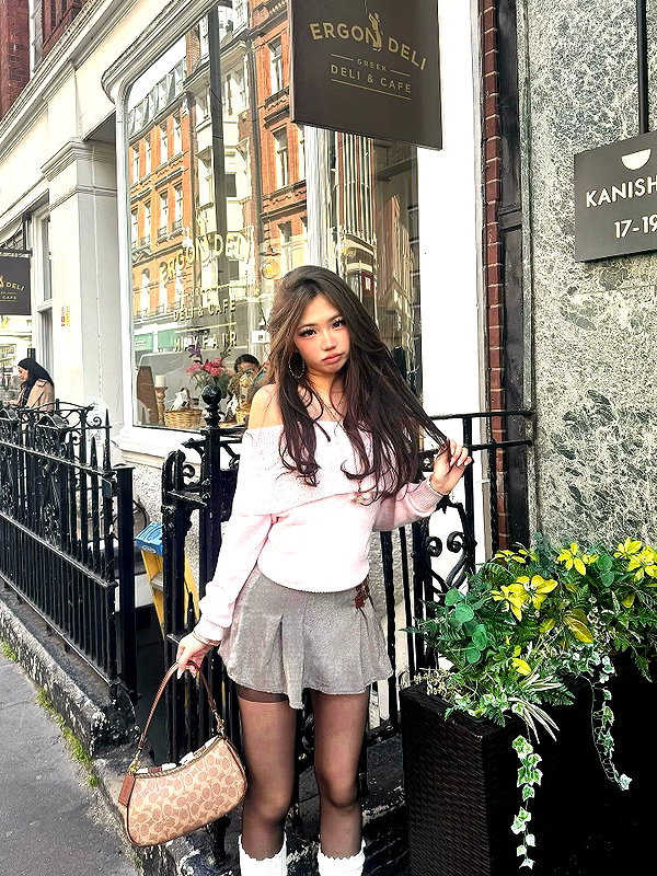 joycee.e instagram image archive image