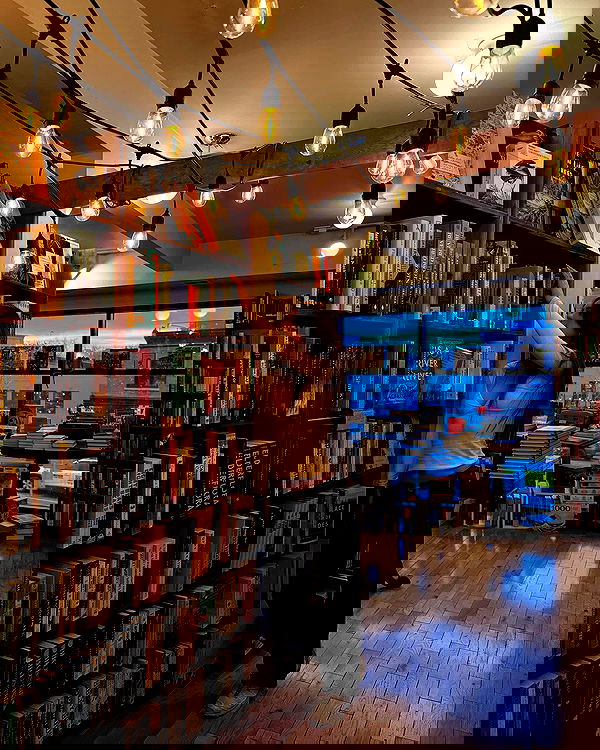 giuliahere giuliahere archive image