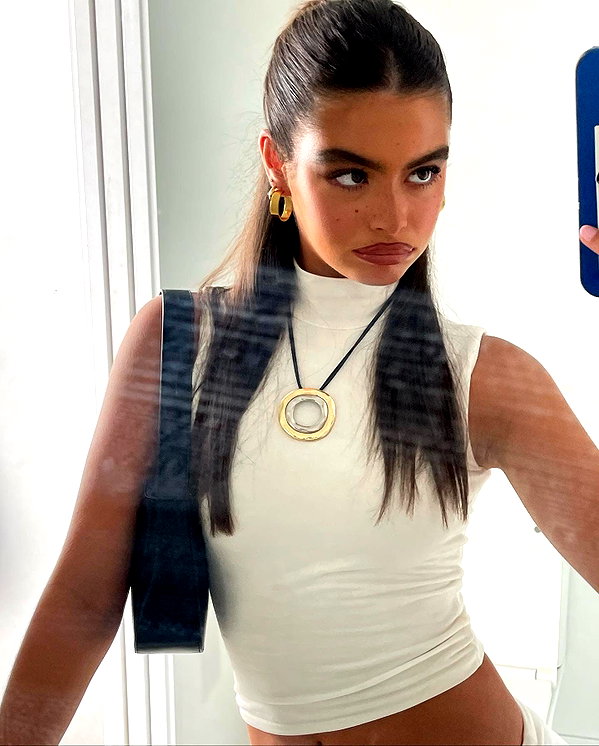 oliviaphillipps instagram image archive image