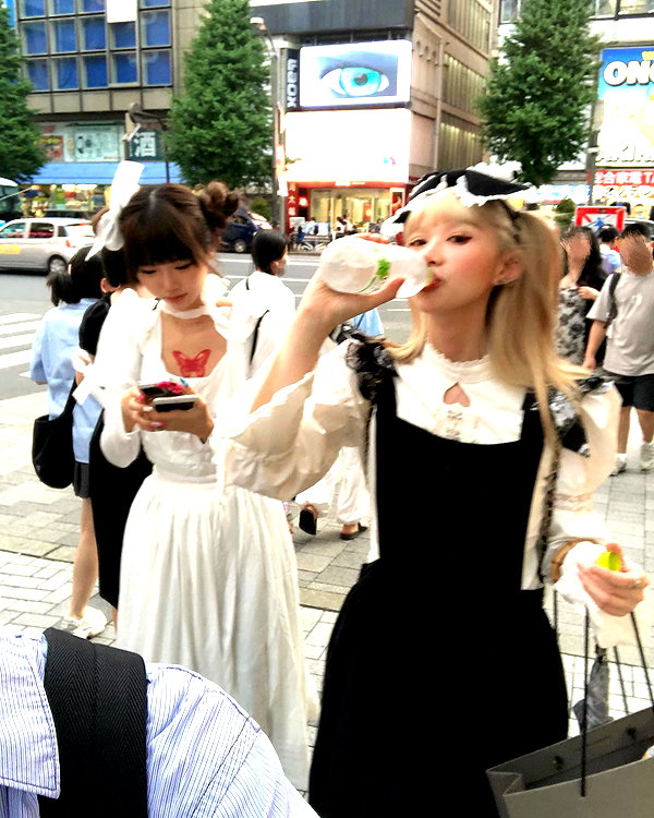 gakioyo instagram image archive image