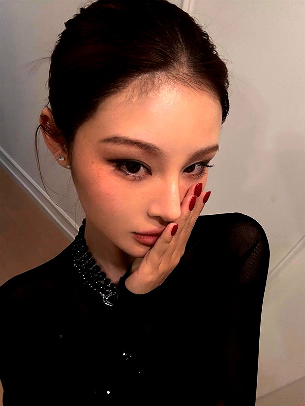 ll.lu1s instagram image archive image