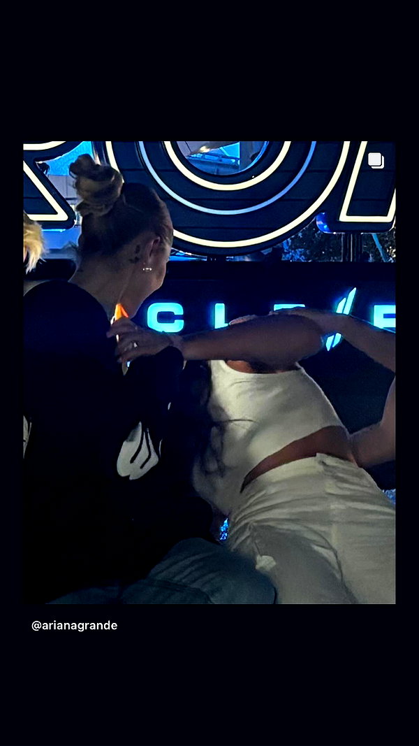 arianagrande instagram image archive image