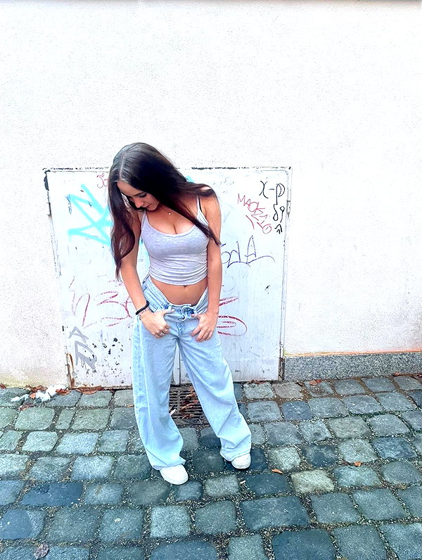elviksi_07 instagram image archive image