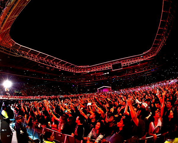 shakira instagram image archive image