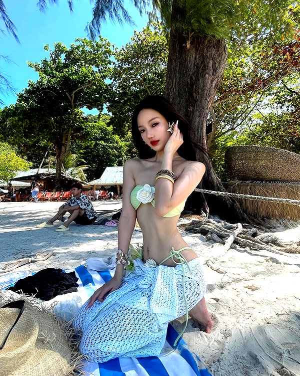 lyhythuedoxinh instagram image archive image