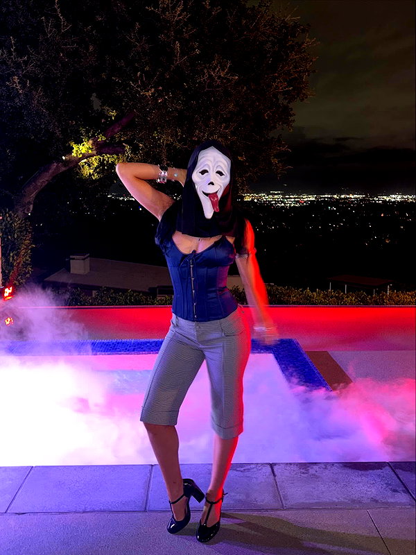 ellianawalmsley instagram image archive image