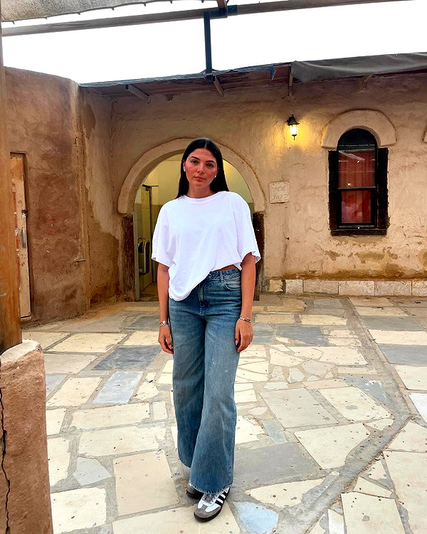 lian.gur instagram image archive image