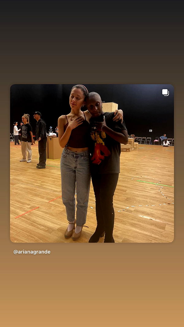 arianagrande instagram image archive image
