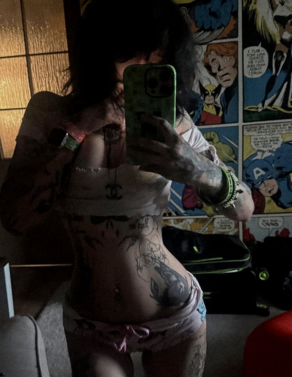 zommmbri instagram image archive image