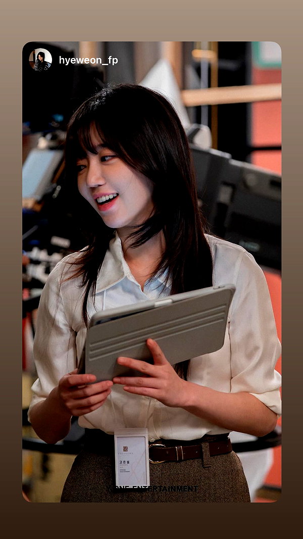hyeweon__ instagram image archive image