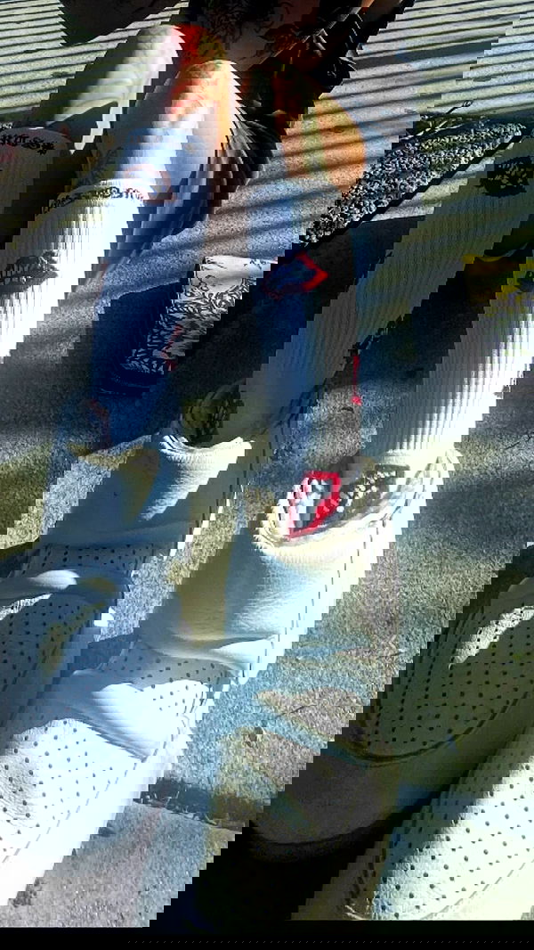 zommmbri zommmbri archive image