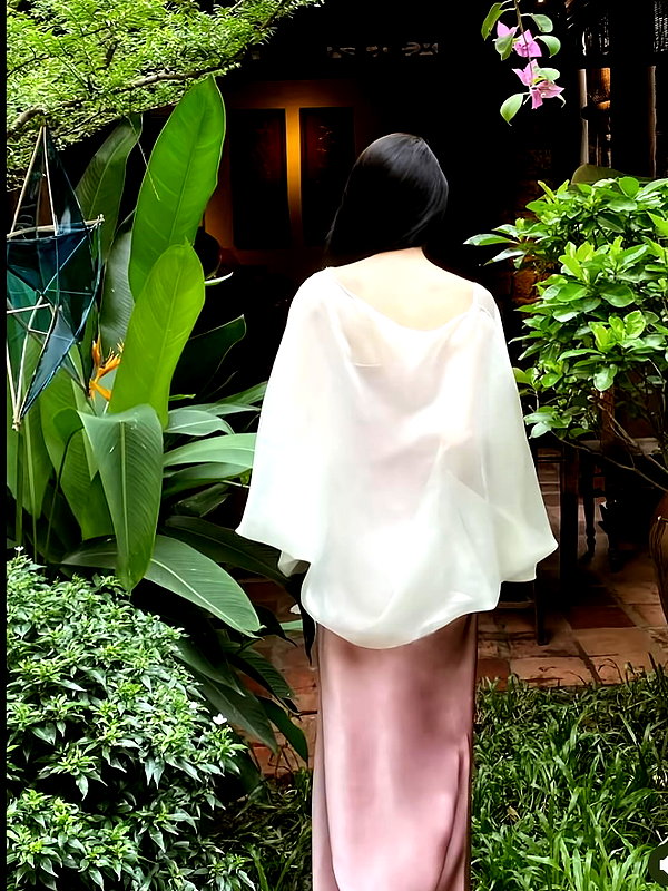 lyhythuedoxinh instagram image archive image