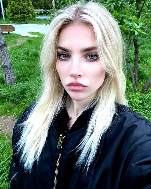 alien.hanna instagram image archive image