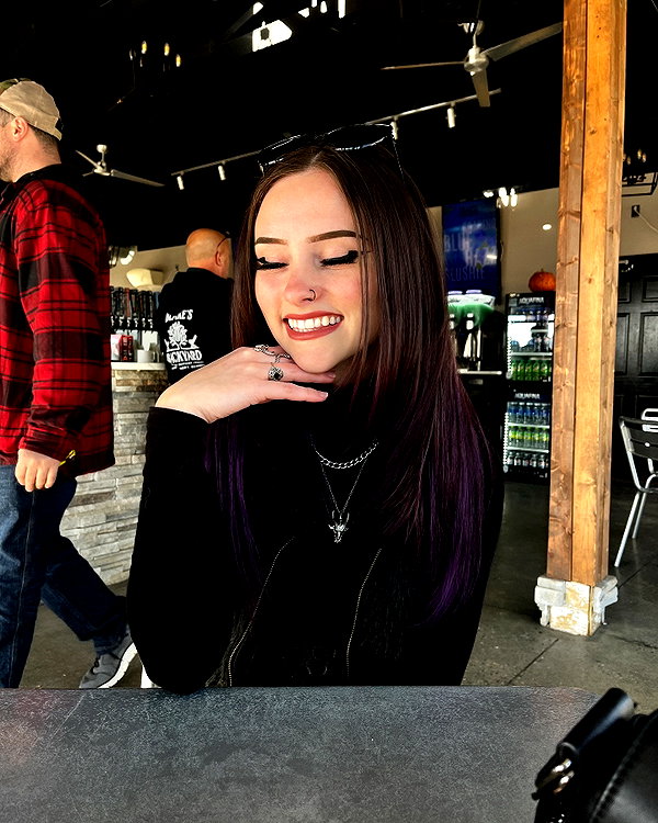 megann_eliizabeth instagram image archive image