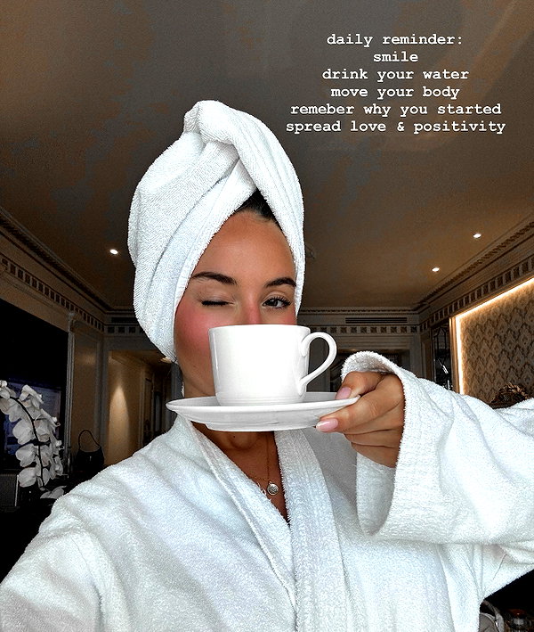 zoeliss instagram image archive image