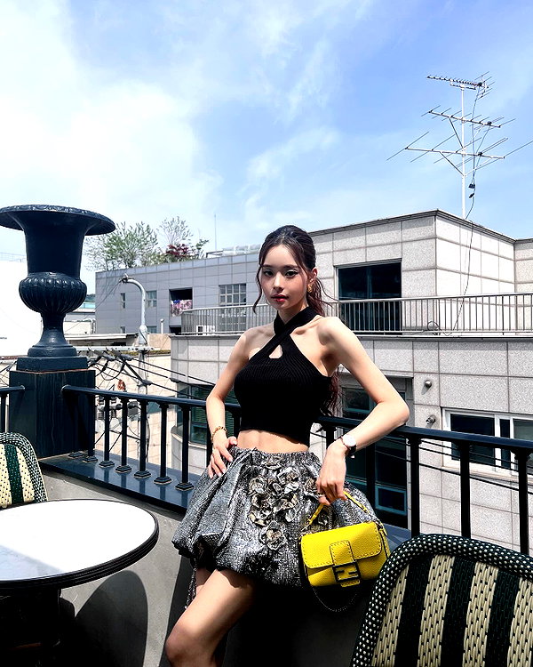 dear.zia instagram image archive image