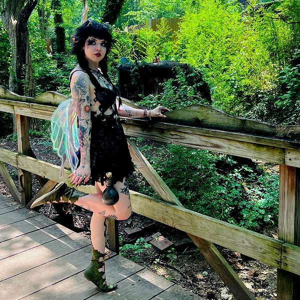 yeahimcaroline instagram image archive image