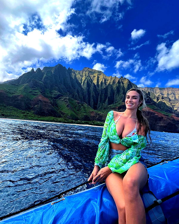 kaylasimmmons instagram image archive image