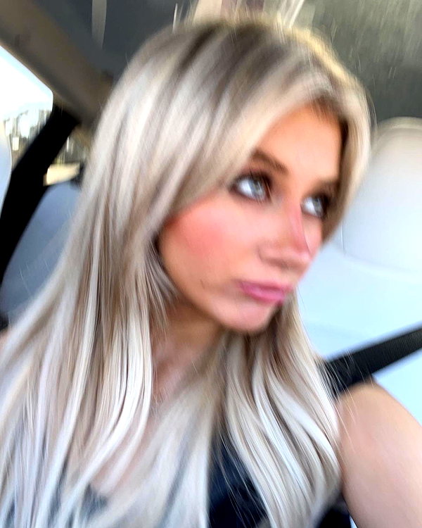 ellianawalmsley instagram image archive image