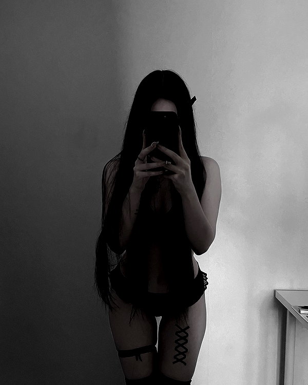 glowmoonshorty instagram image archive image