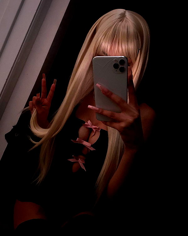 twodollie instagram image archive image