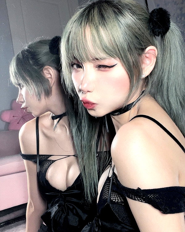idlesann instagram image archive image