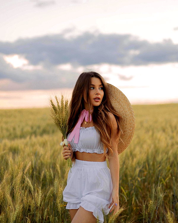 enikeeva_aliya instagram image archive image