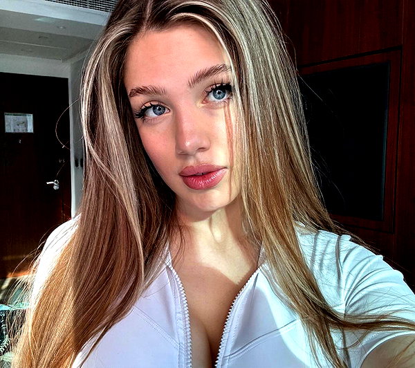 anna.utka22 instagram image archive image