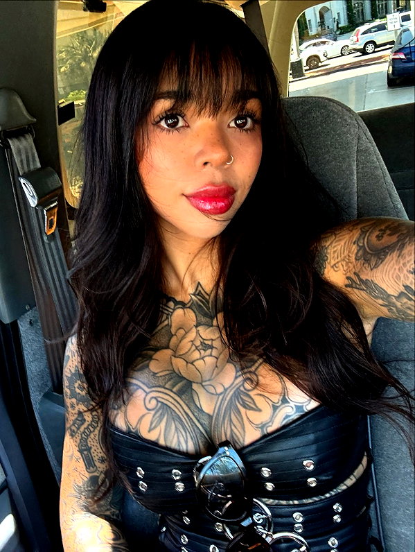 sabrvna instagram image archive image
