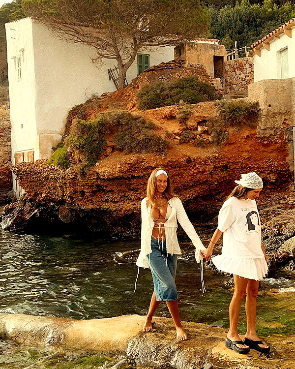 pia__kim instagram image archive image