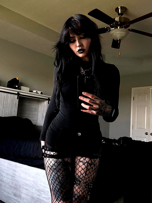 machine_mommy instagram image archive image